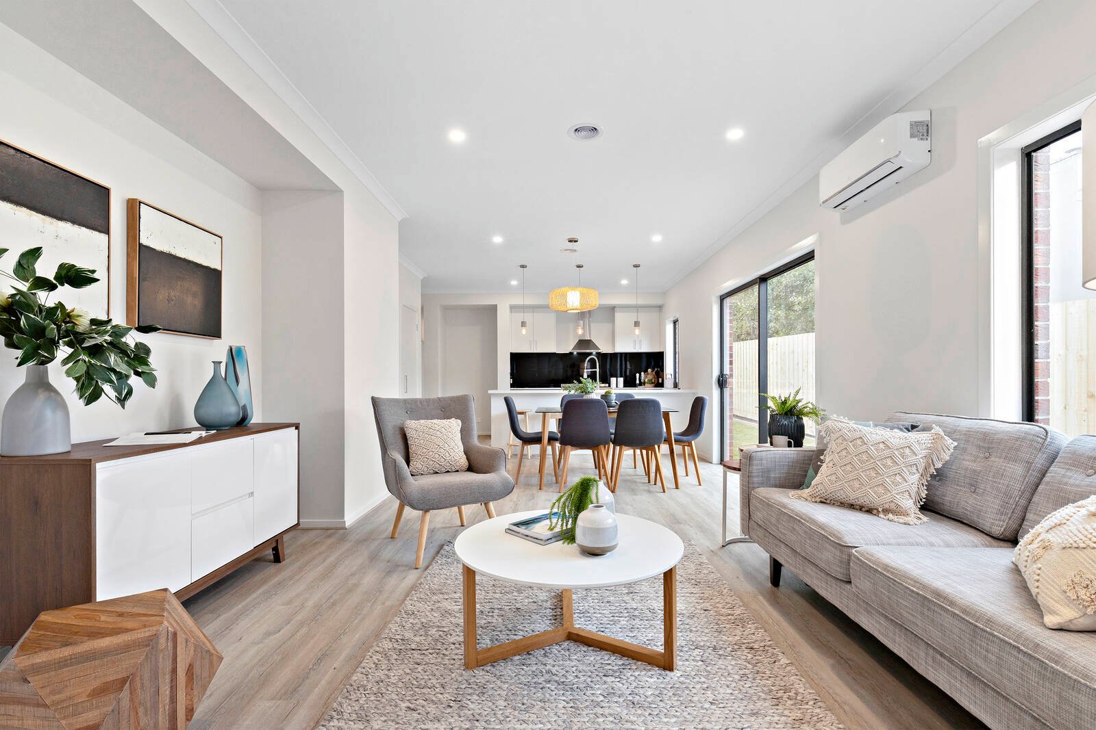 Real Estate and Property in 1/10 Moorfield Avenue, Rosebud, VIC