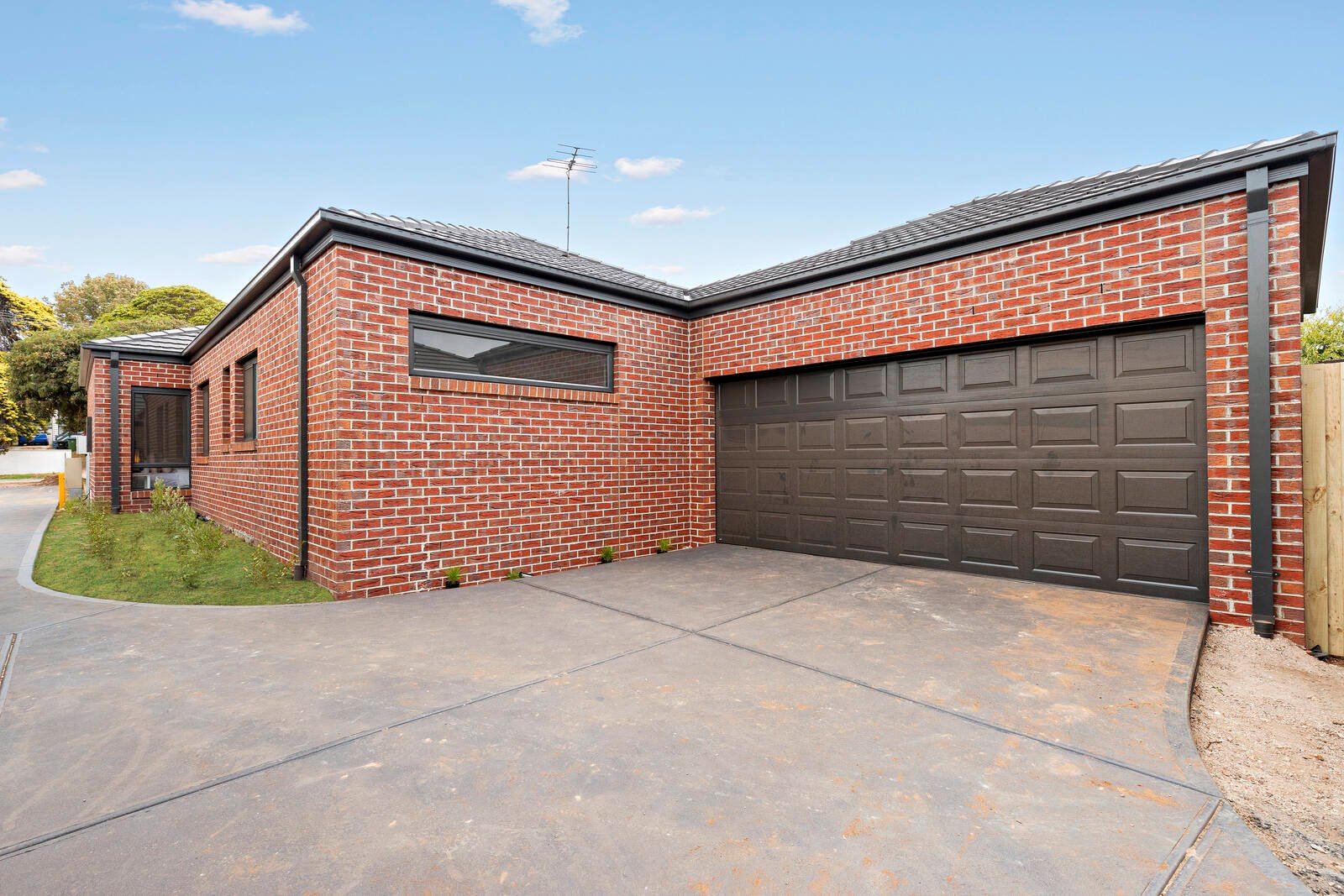 Real Estate and Property in 1/10 Moorfield Avenue, Rosebud, VIC