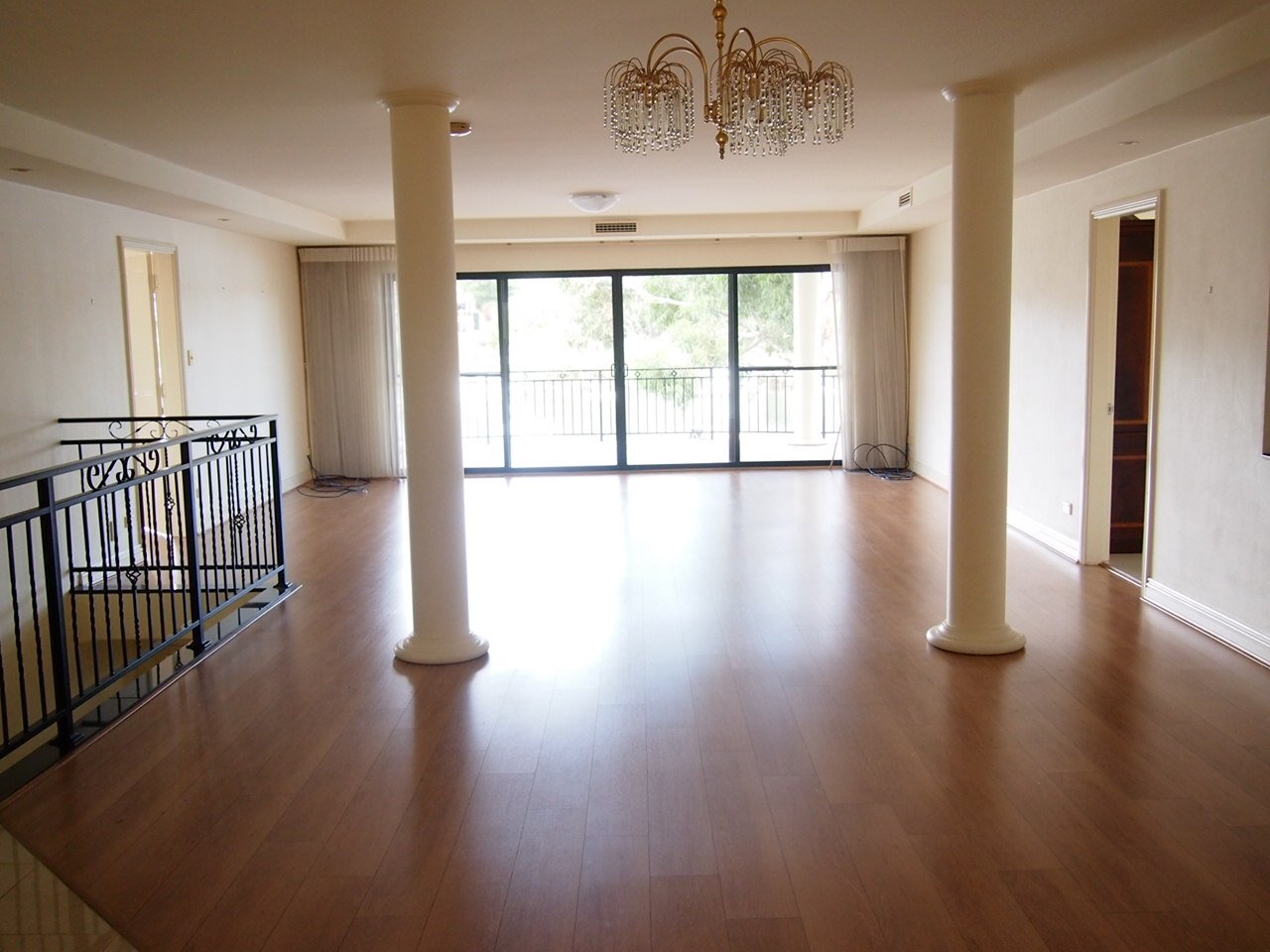 110 MORSHEAD Drive HURSTVILLE GROVE 4