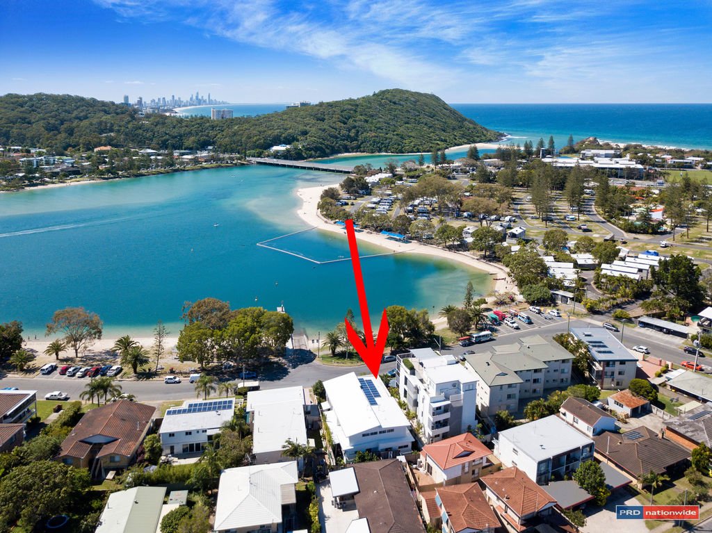 1/10 Murlong Crescent PALM BEACH 1