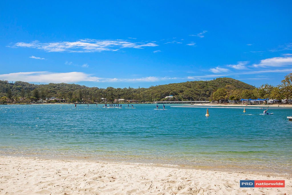 1/10 Murlong Crescent PALM BEACH 19