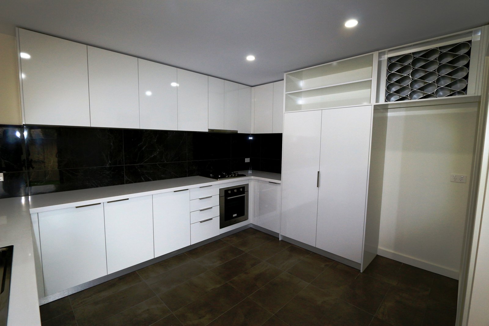 Gallery: 1/10 Murra Court