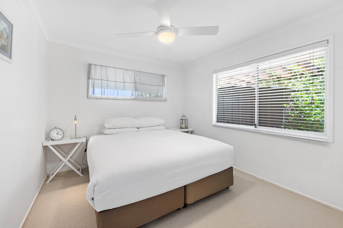 110 Ocean Parade Burleigh Heads 7