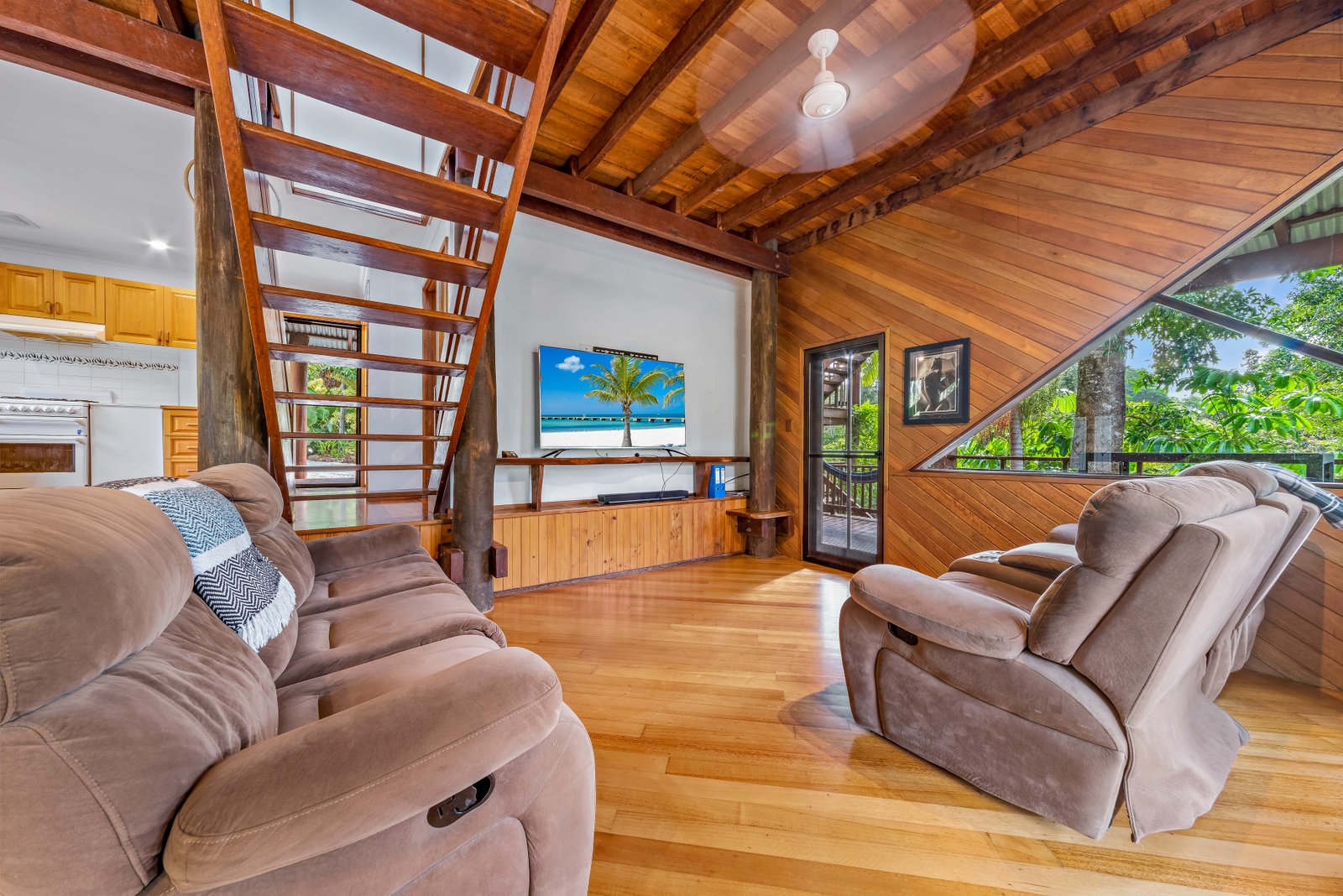 110 Orchid Road CANNON VALLEY 4