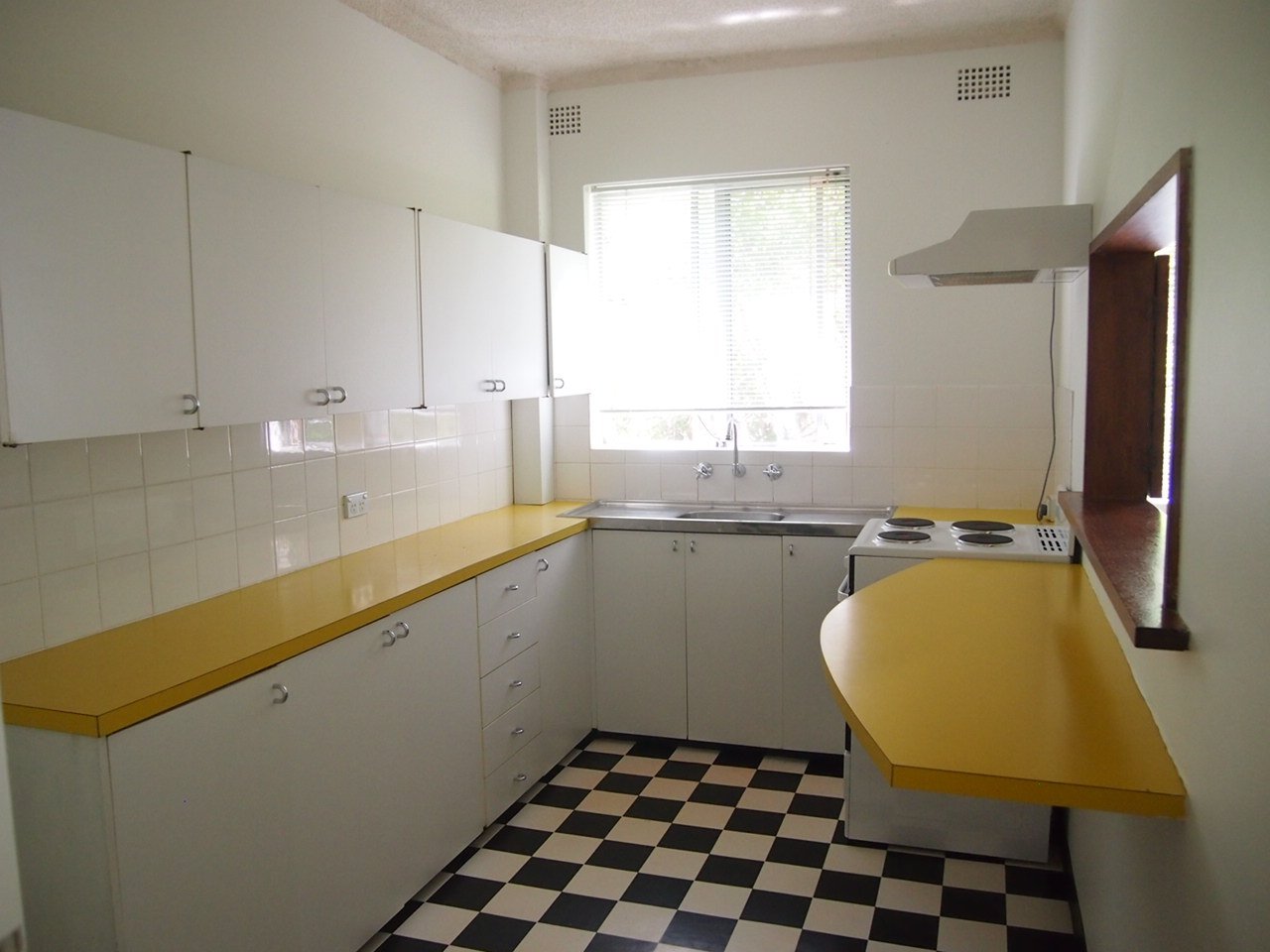1/10 Oxford Street MORTDALE 2