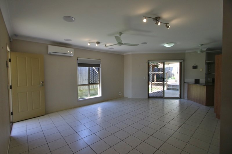1/10 Pilar Court MOLENDINAR 2