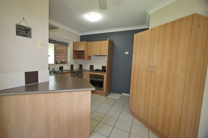 1/10 Pilar Court MOLENDINAR 3