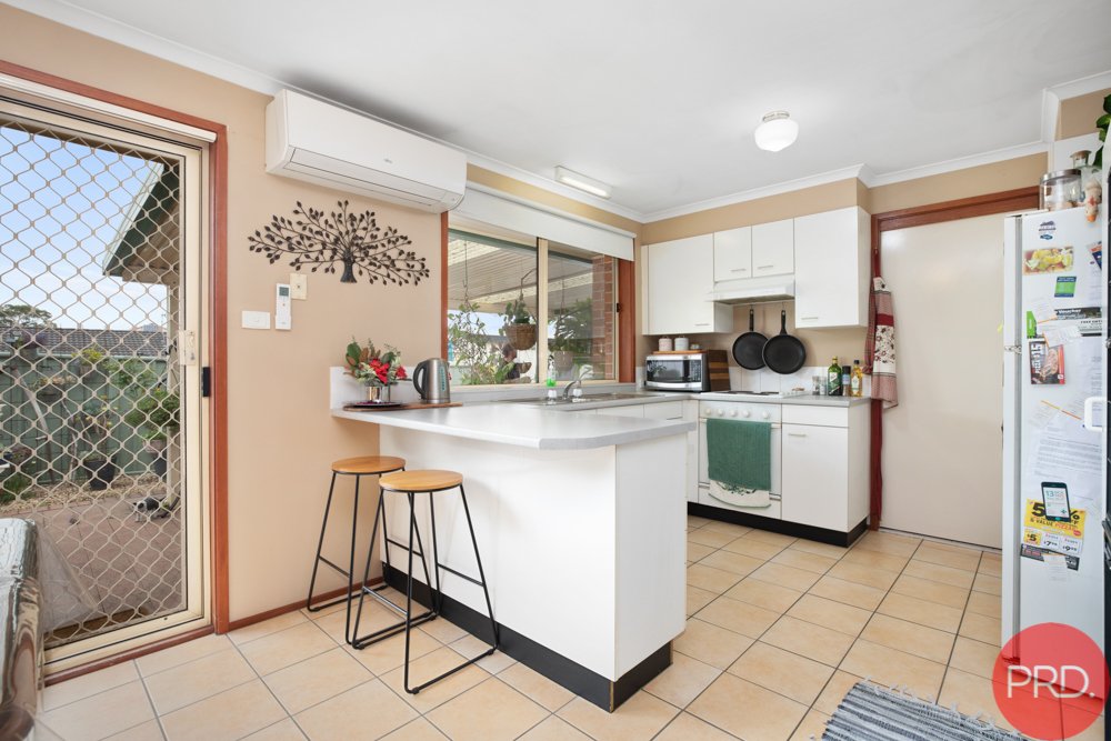 1/10 Proserpine Close ASHTONFIELD 5