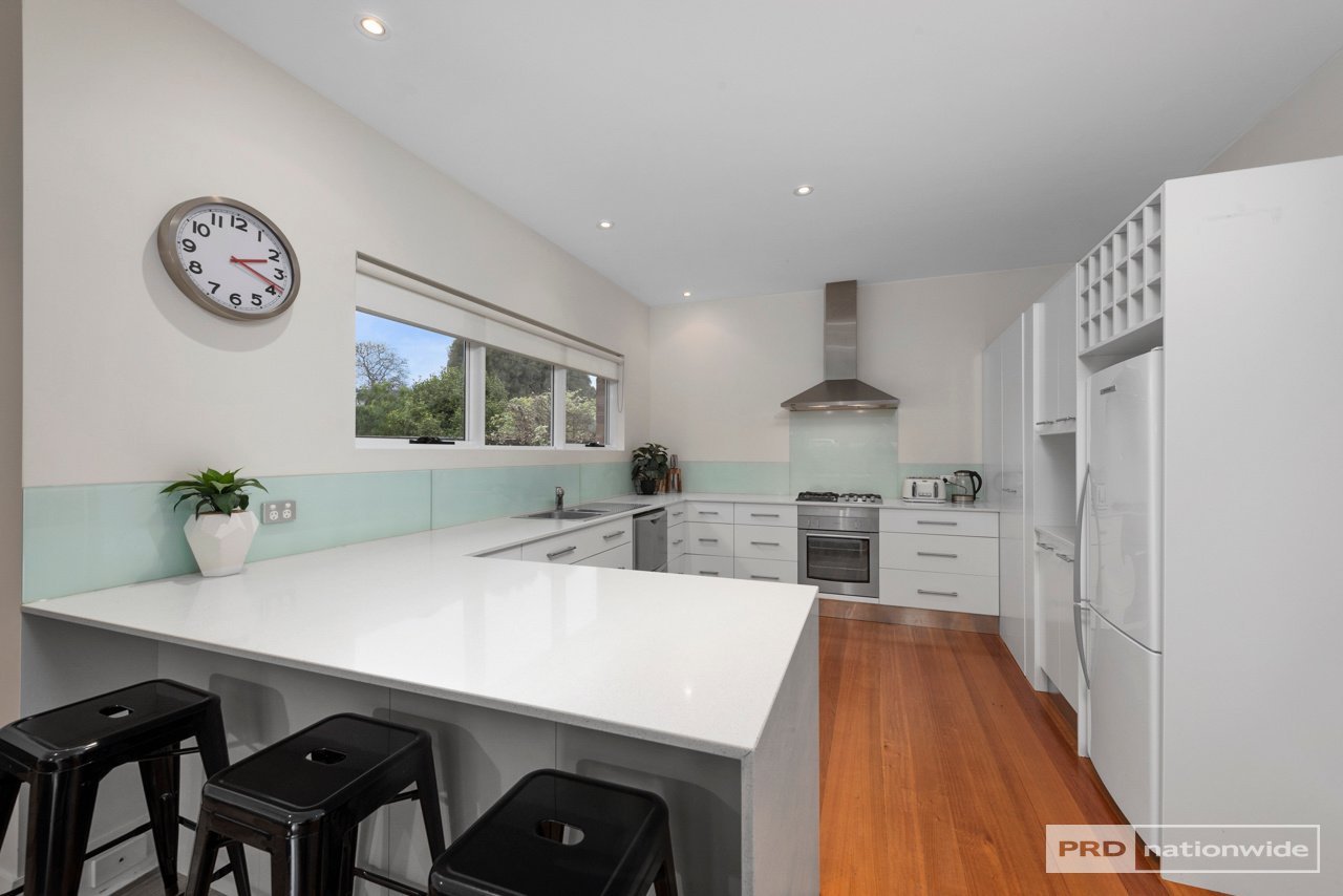1/10 Quayle Street SANDY BAY 3