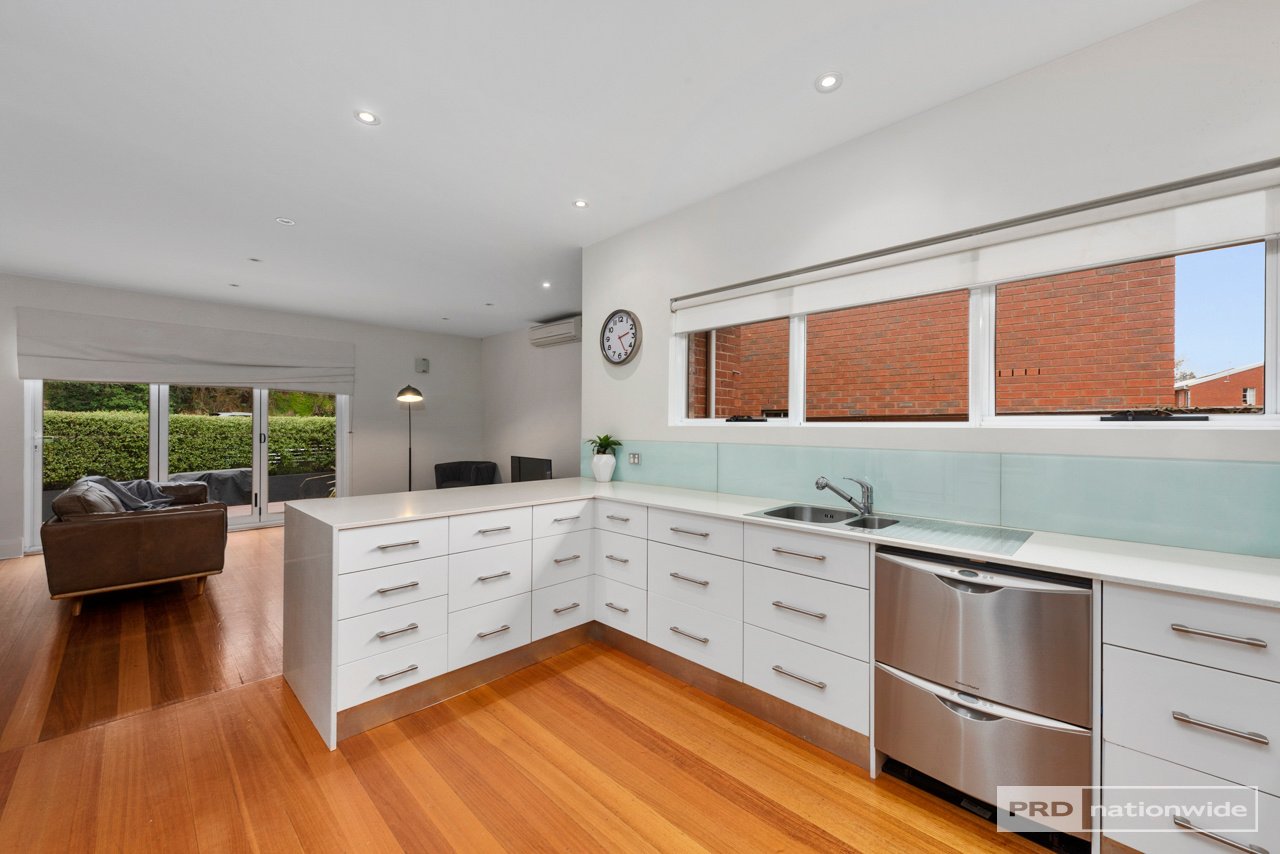 1/10 Quayle Street SANDY BAY 6