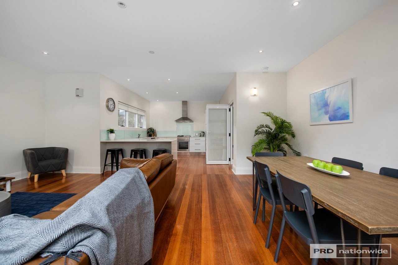 1/10 Quayle Street SANDY BAY 7