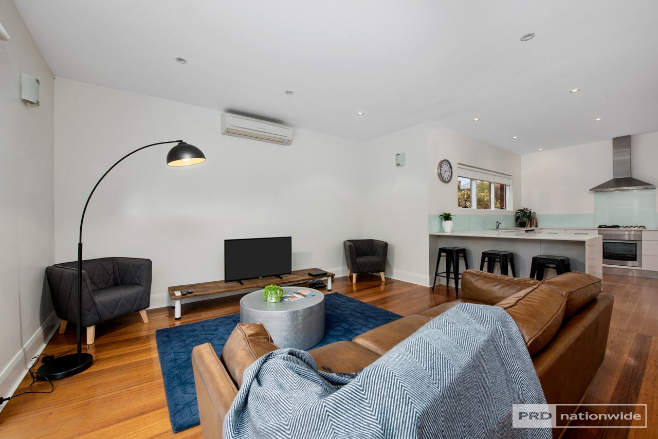 1/10 Quayle Street SANDY BAY 8