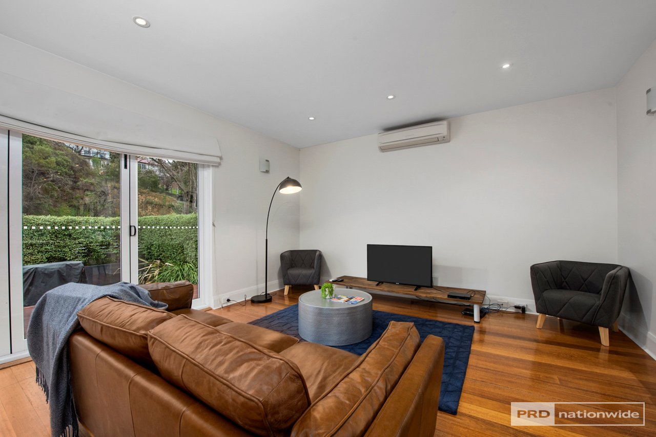 1/10 Quayle Street SANDY BAY 9