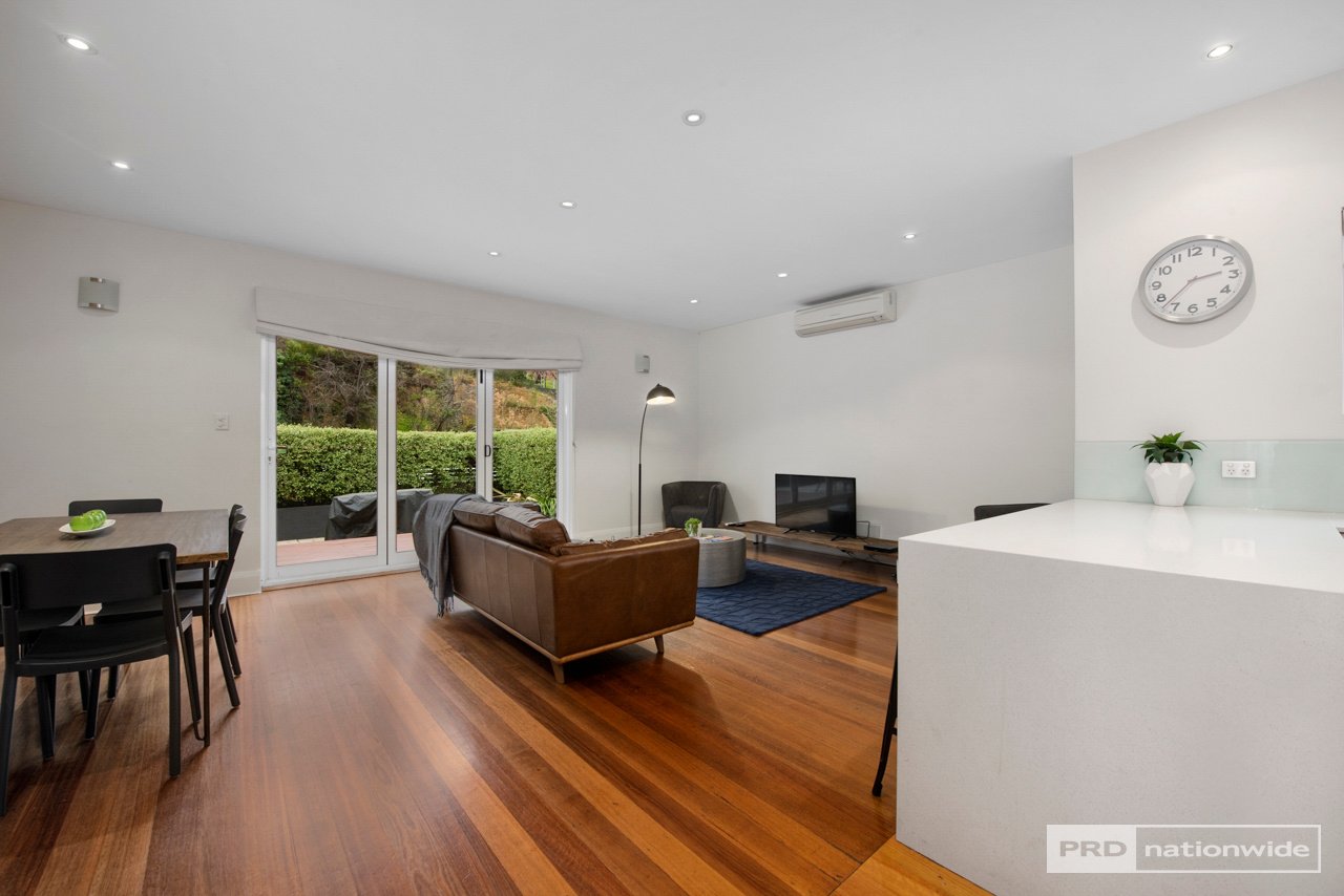 1/10 Quayle Street SANDY BAY 10