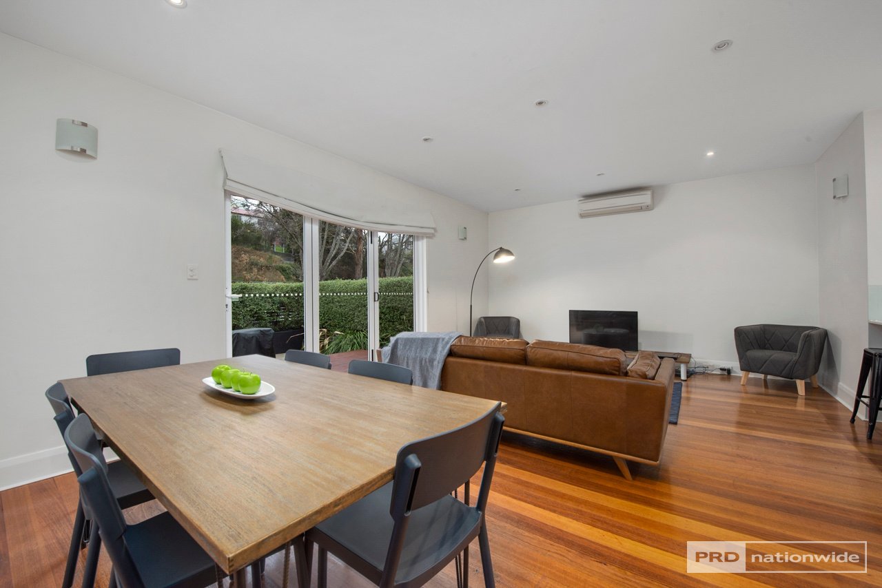 1/10 Quayle Street SANDY BAY 11