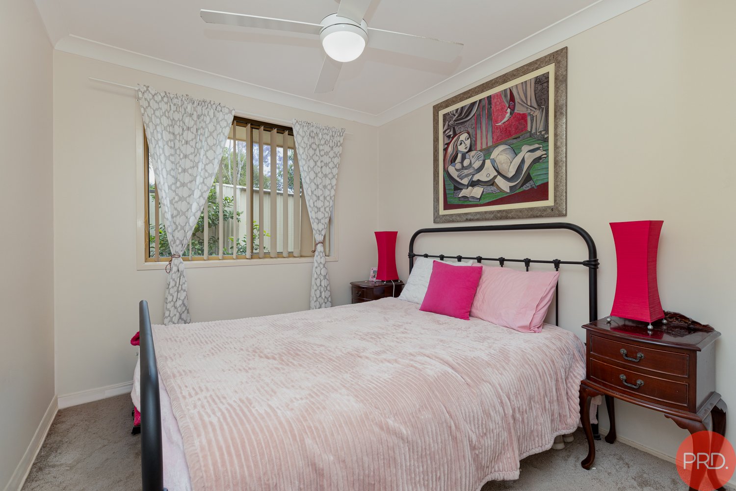 1/10 Quinton Close RUTHERFORD 9