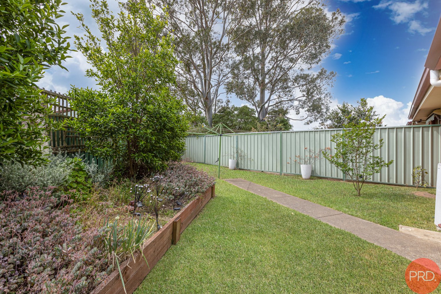 1/10 Quinton Close RUTHERFORD 17