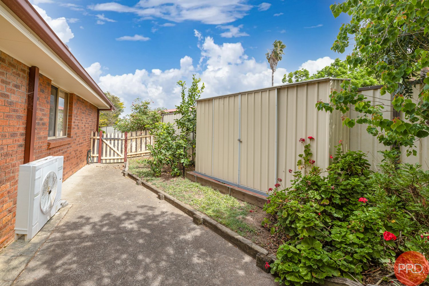 1/10 Quinton Close RUTHERFORD 19