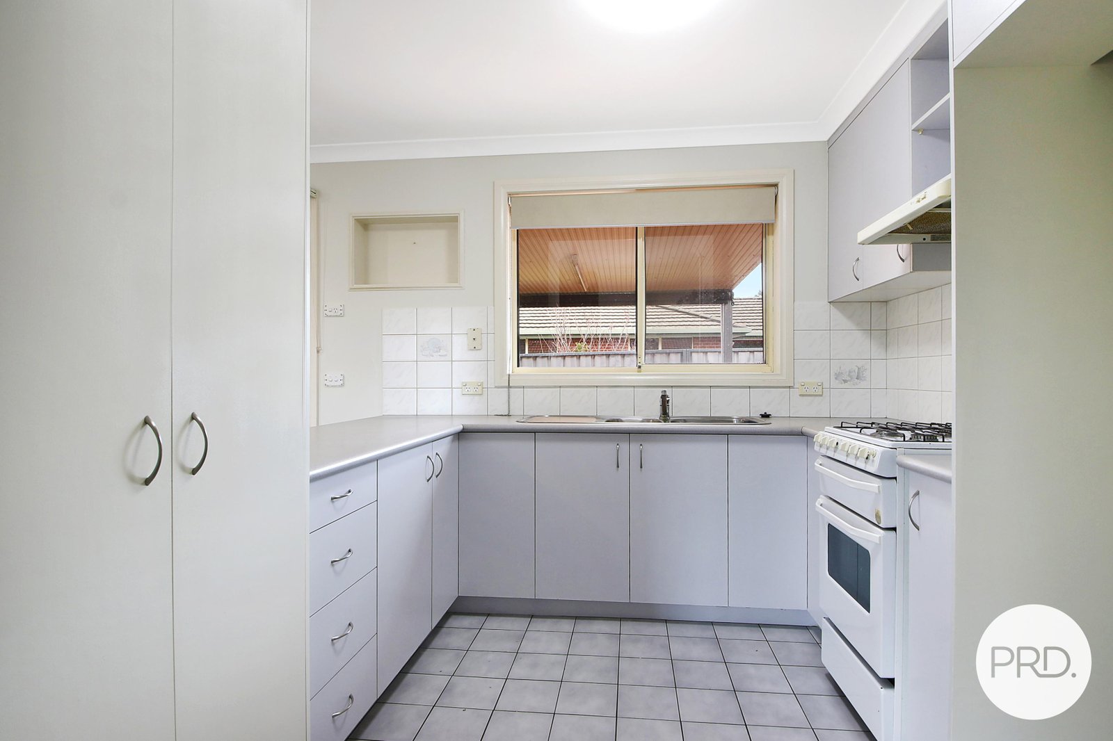 1/10 Rachel Court LAVINGTON 3