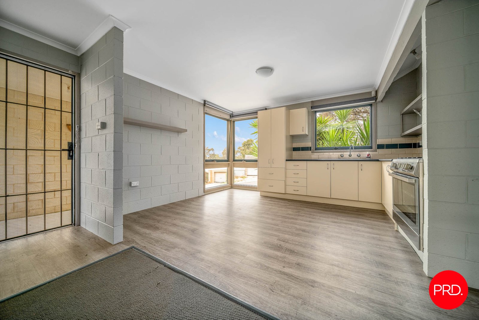 1/10 Richard Drive KANGAROO FLAT 4