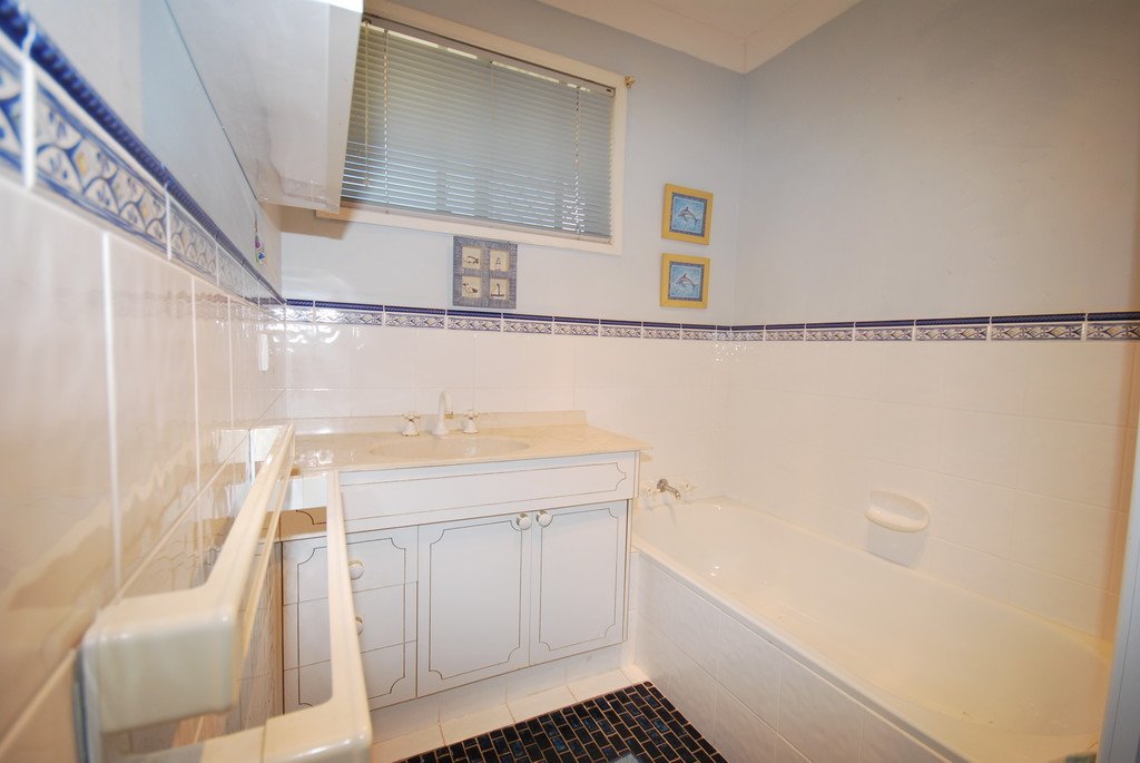 1/10 Russell Court MIAMI 9