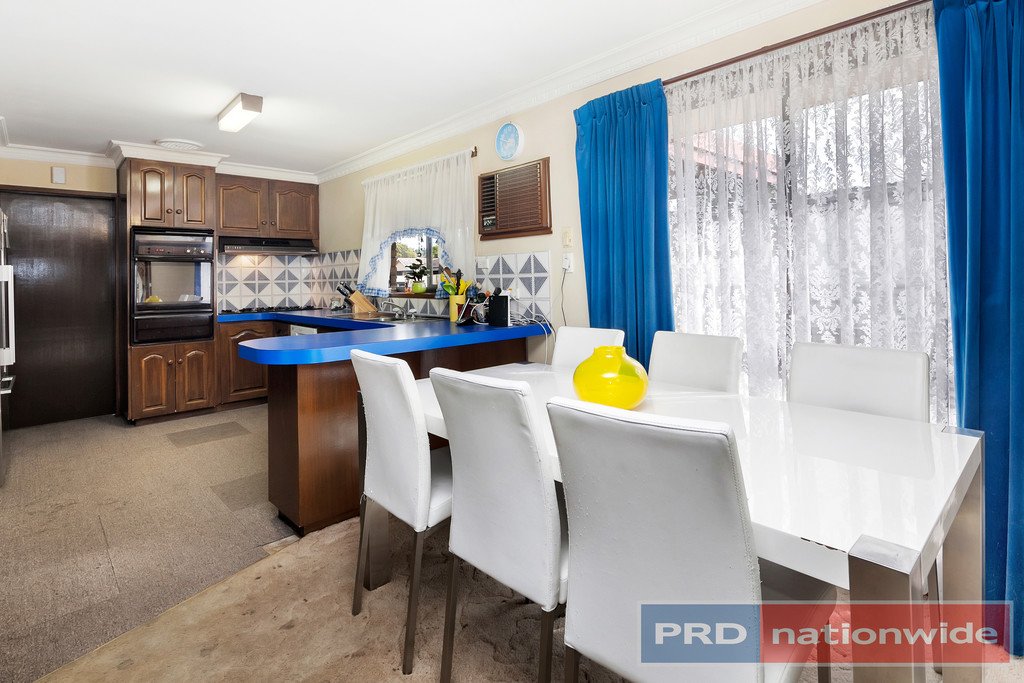 110 Sawyer Avenue CANADIAN 3