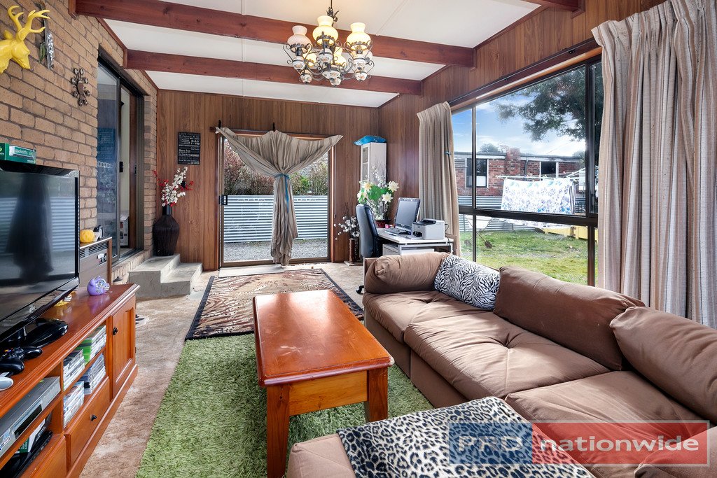 110 Sawyer Avenue CANADIAN 4