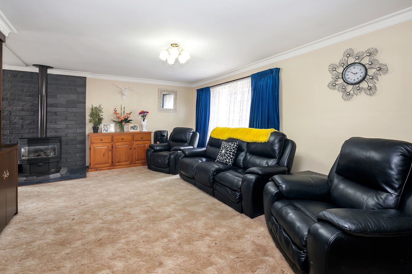 110 Sawyer Avenue CANADIAN 6