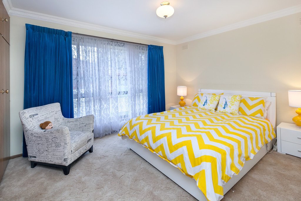 110 Sawyer Avenue CANADIAN 7