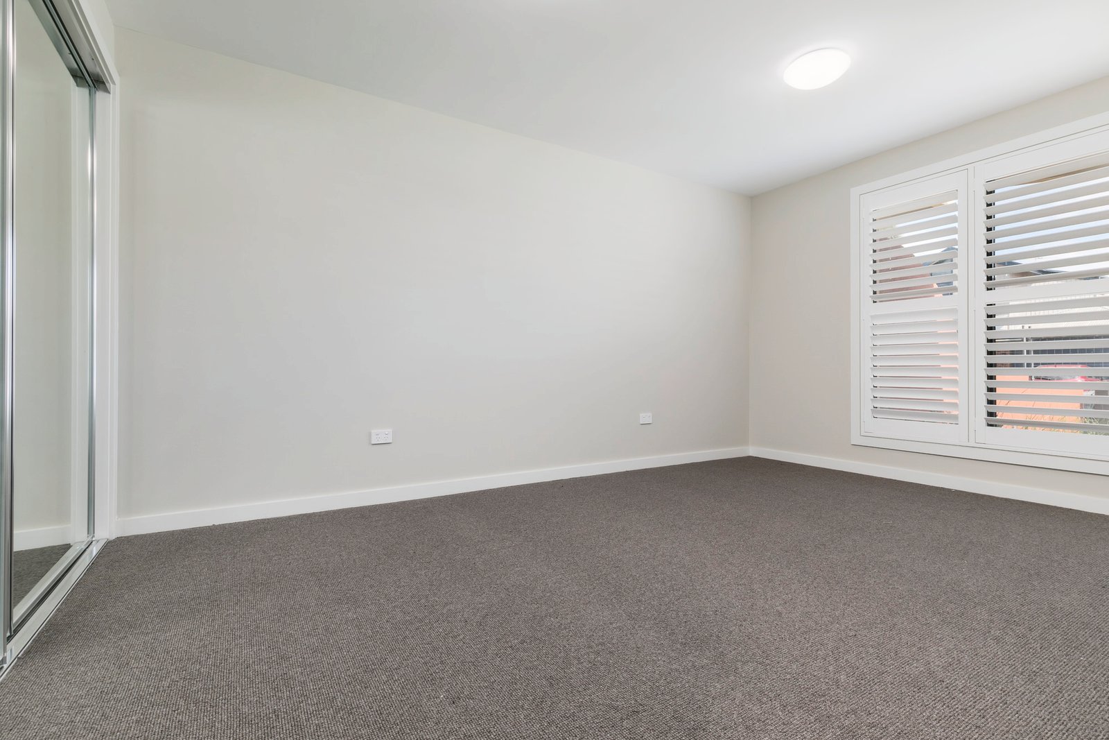 Gallery: 1/10 Shenfield Avenue
