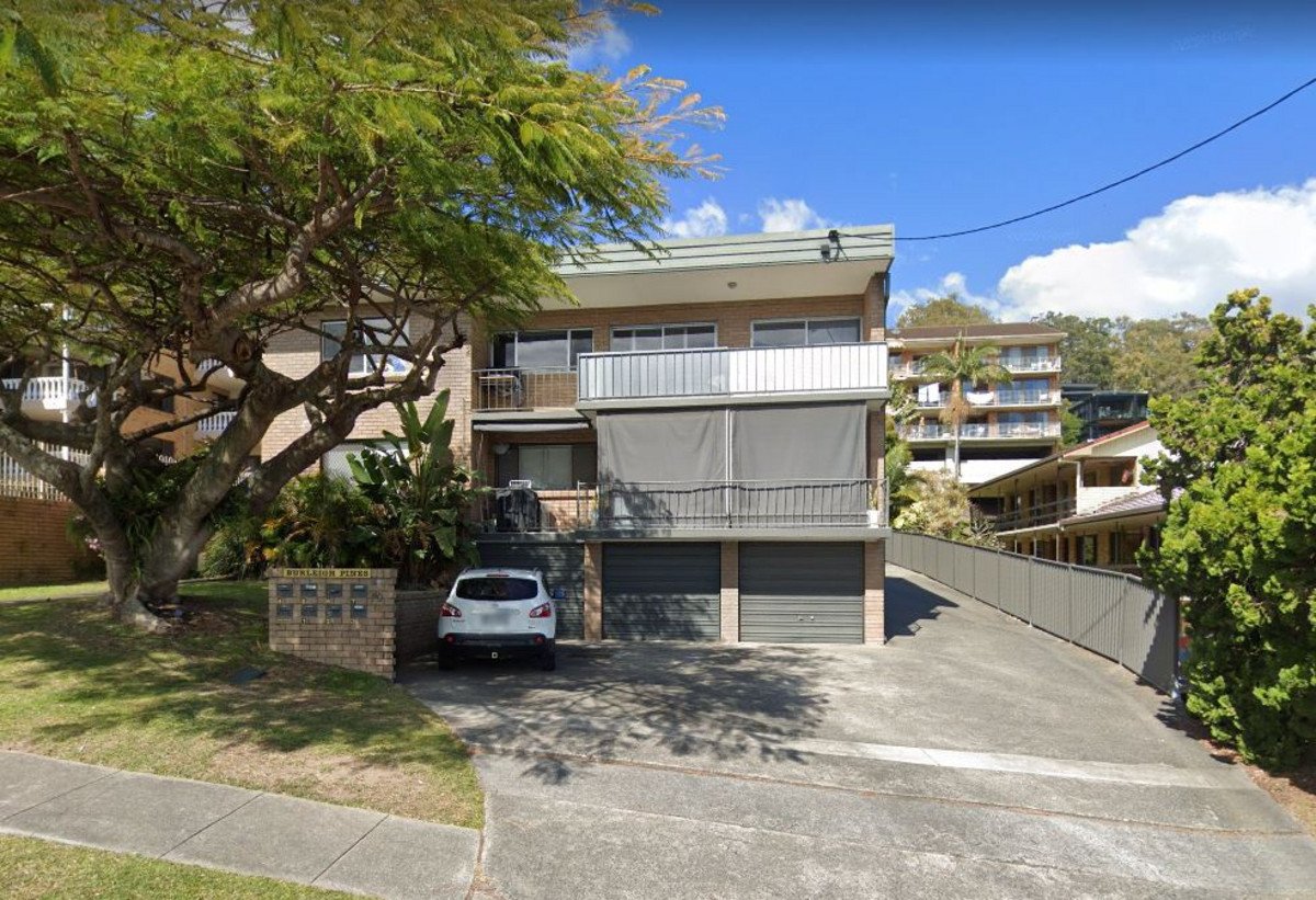 1/10 Stanley Street BURLEIGH HEADS 10