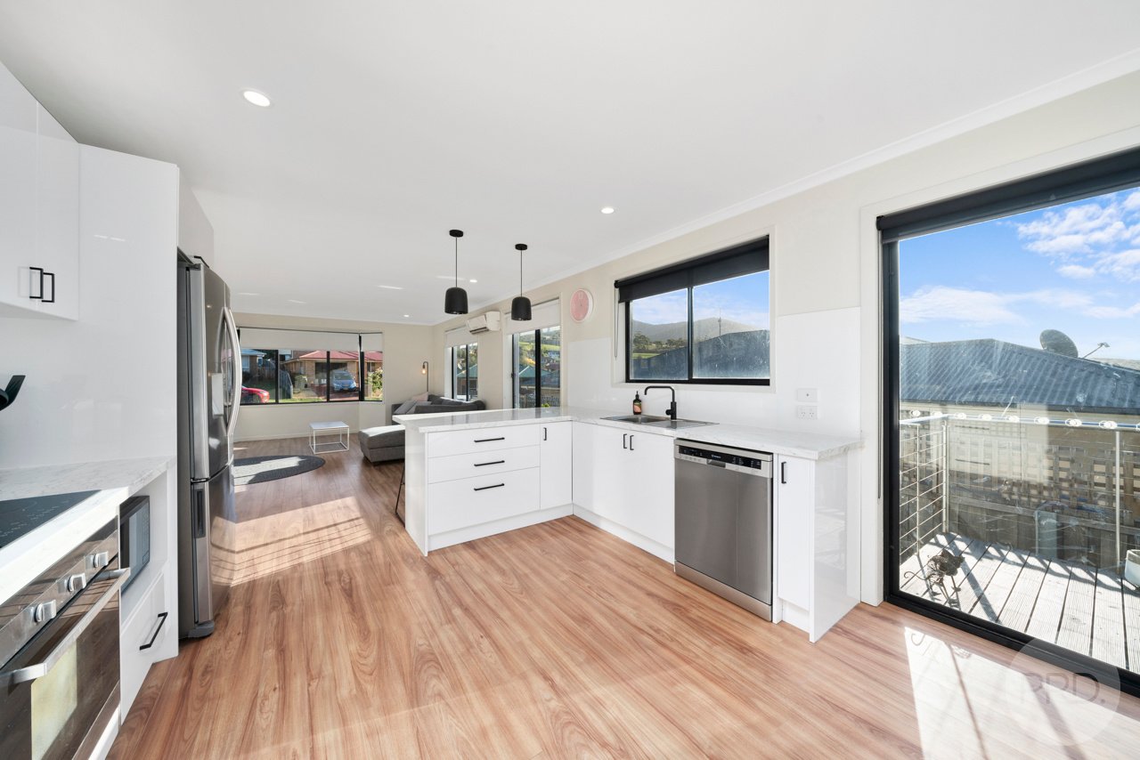 110 Sunshine Road AUSTINS FERRY 11