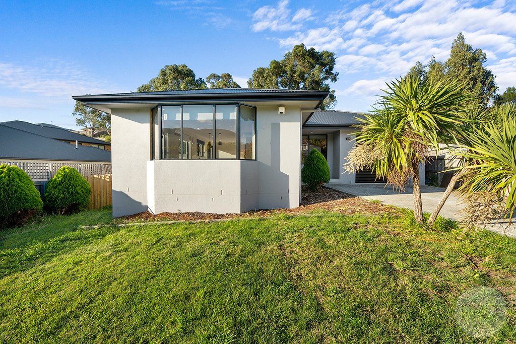 110 Sunshine Road AUSTINS FERRY 1