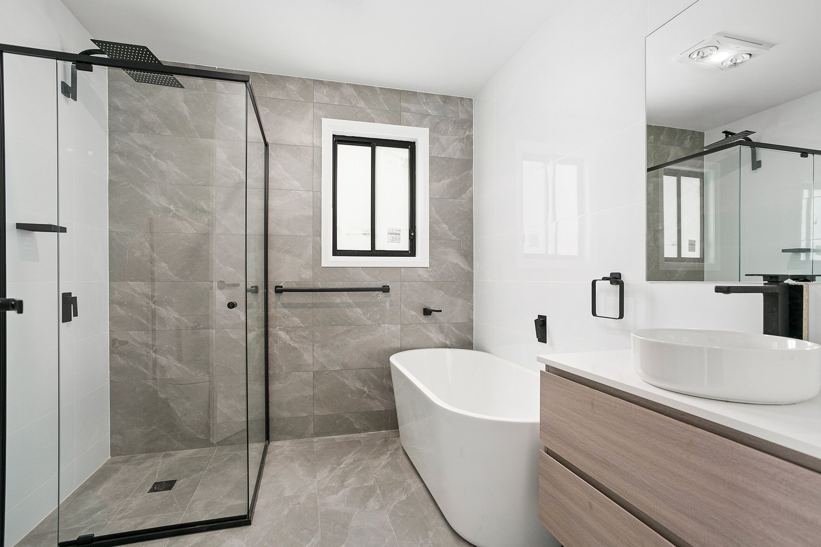 1/10 Taylor Rd  ALBION PARK 3