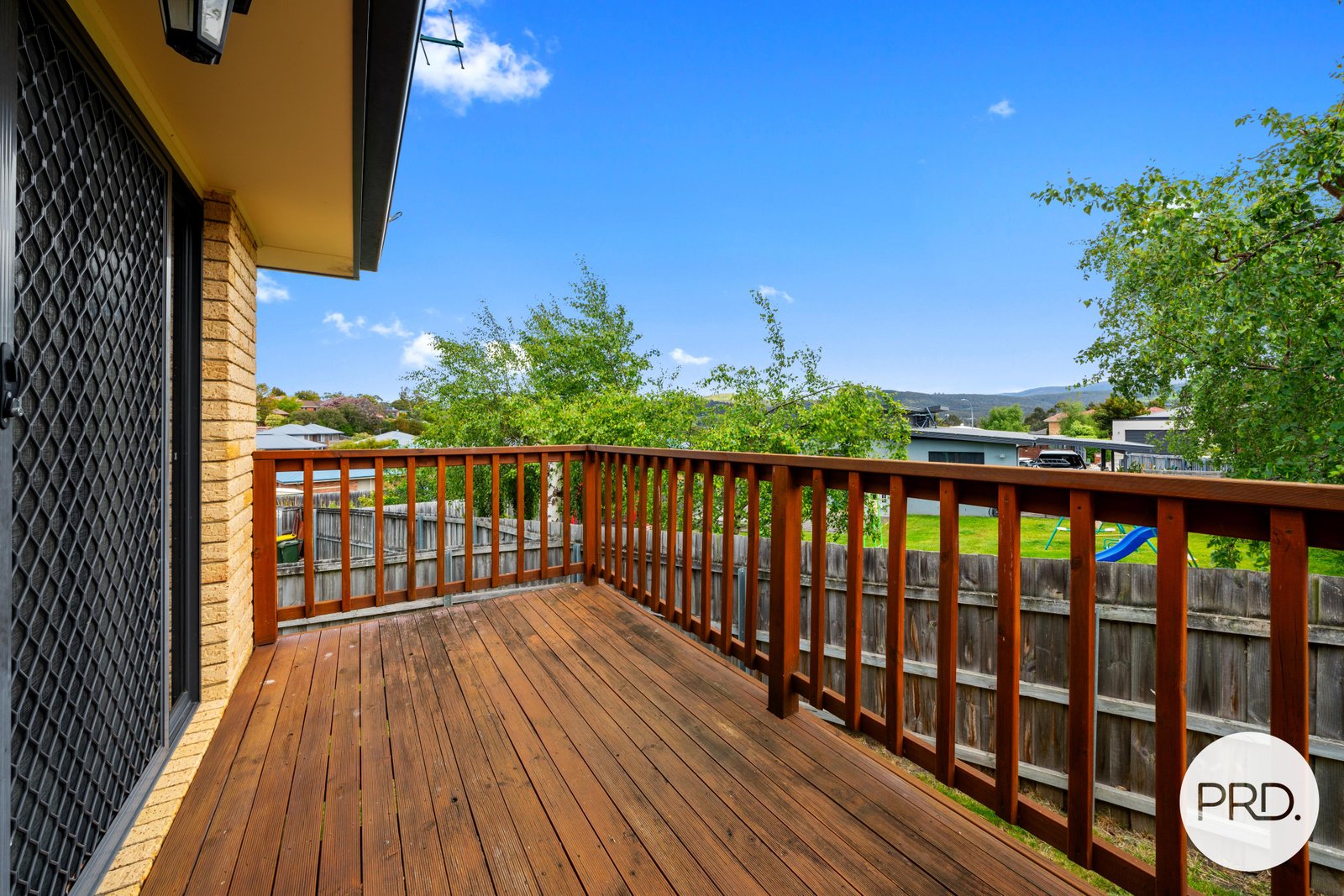 1/10 Trevally Court KINGSTON 5