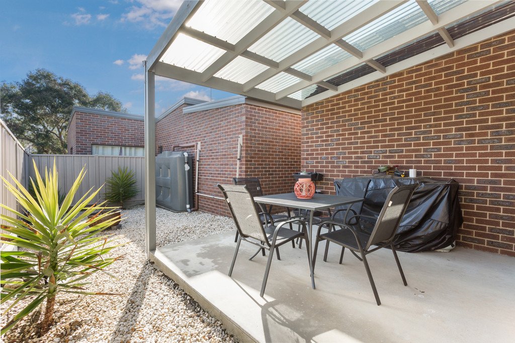 1/10 Wallaby Avenue KANGAROO FLAT 8