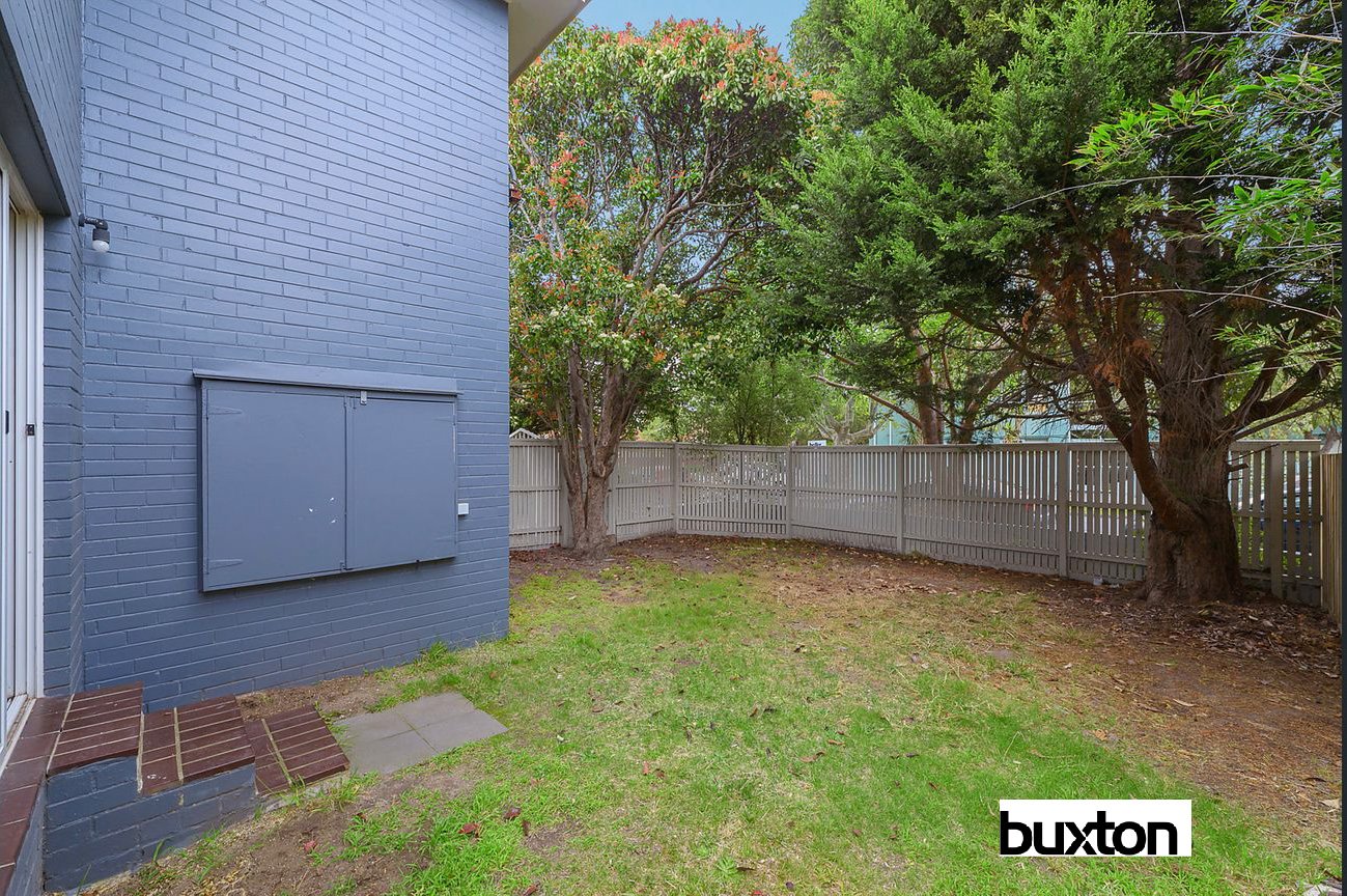 Gallery: 1/10 Walsh Street