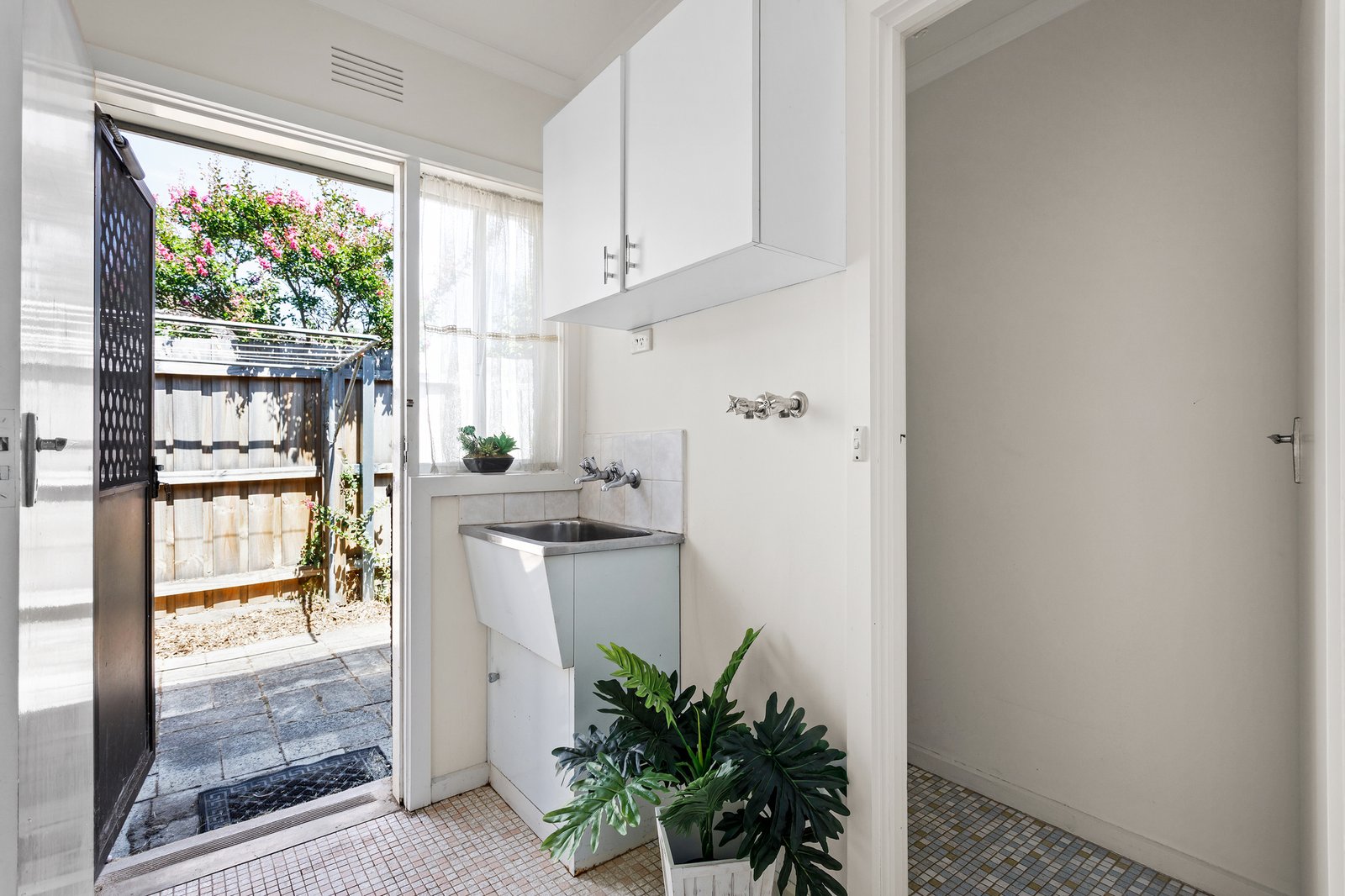 Real Estate and Property in 1/10 Wattle Grove, Mckinnon, VIC