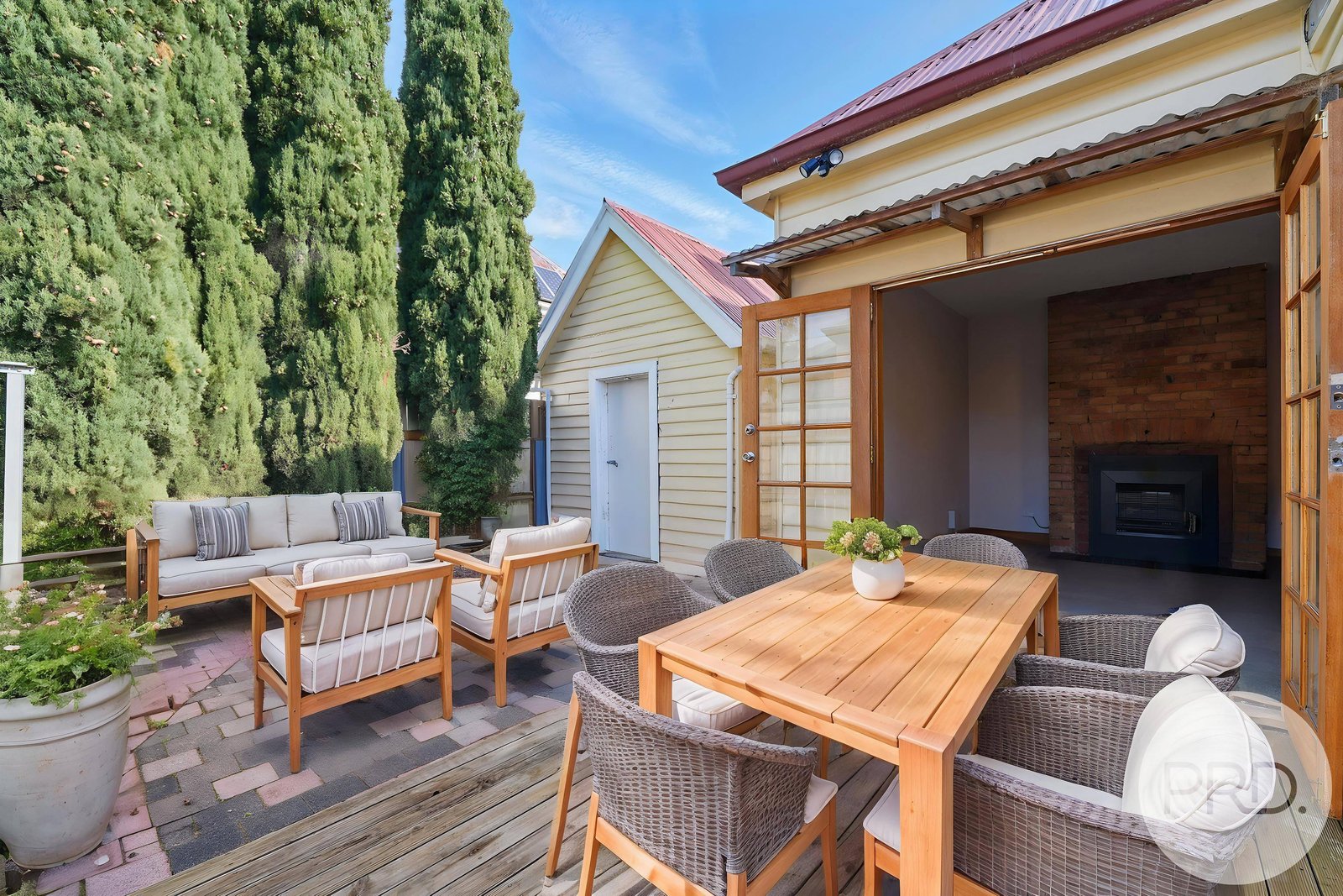 1/10 Wellington Street NORTH HOBART 13