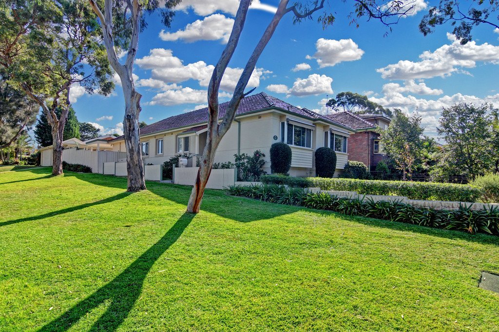 110 Woronora Parade OATLEY 12