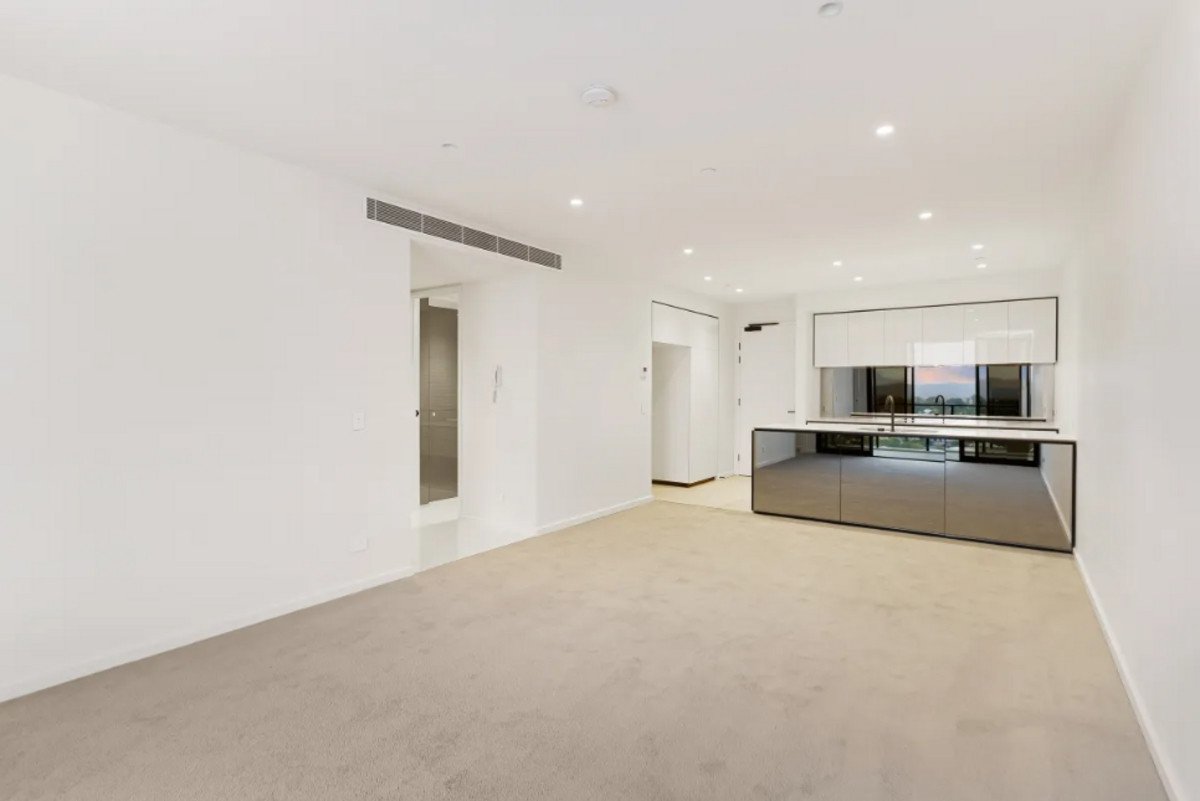 11006/1328 Gold Coast Highway Palm Beach 1