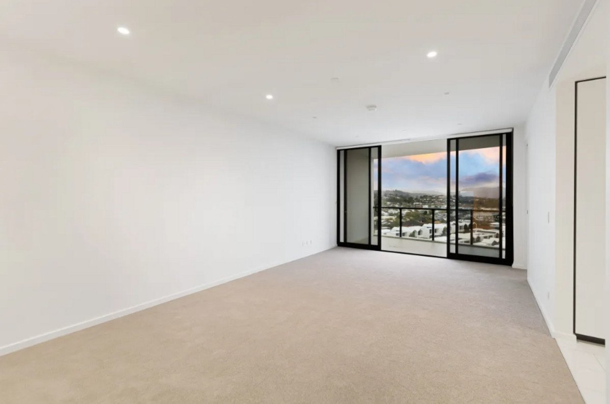 11006/1328 Gold Coast Highway Palm Beach 5