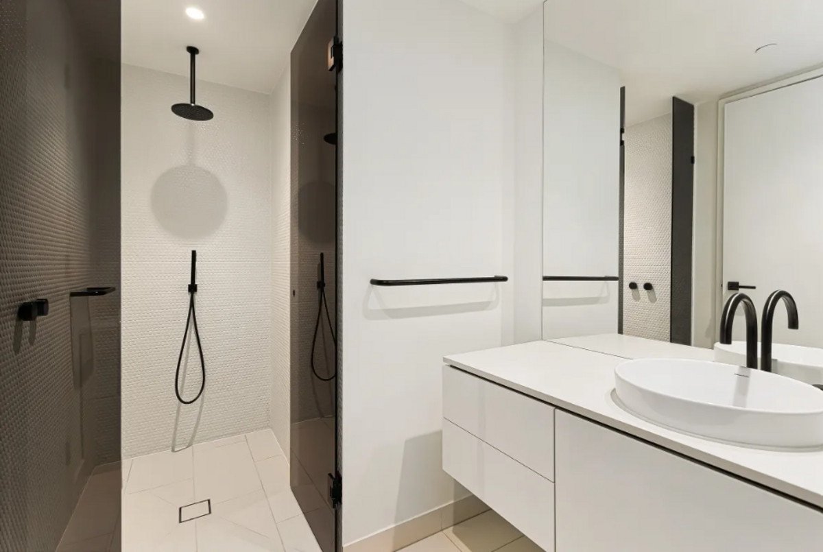 11006/1328 Gold Coast Highway Palm Beach 7