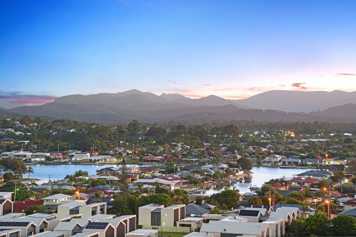 11006/1328 Gold Coast Highway Palm Beach 10