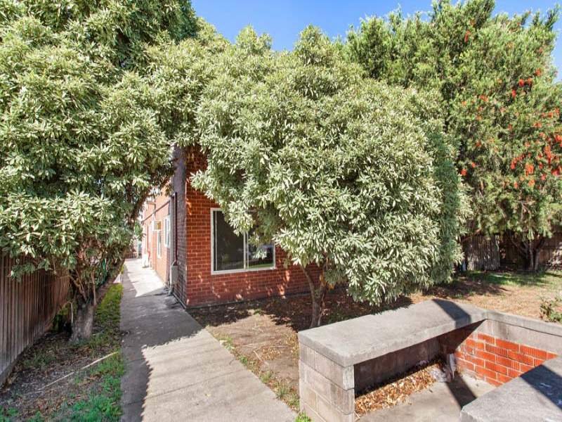 1/101 Simpson Street, YARRAVILLE