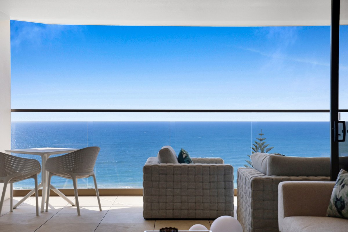 1101/112 The Esplanade Burleigh Heads 10