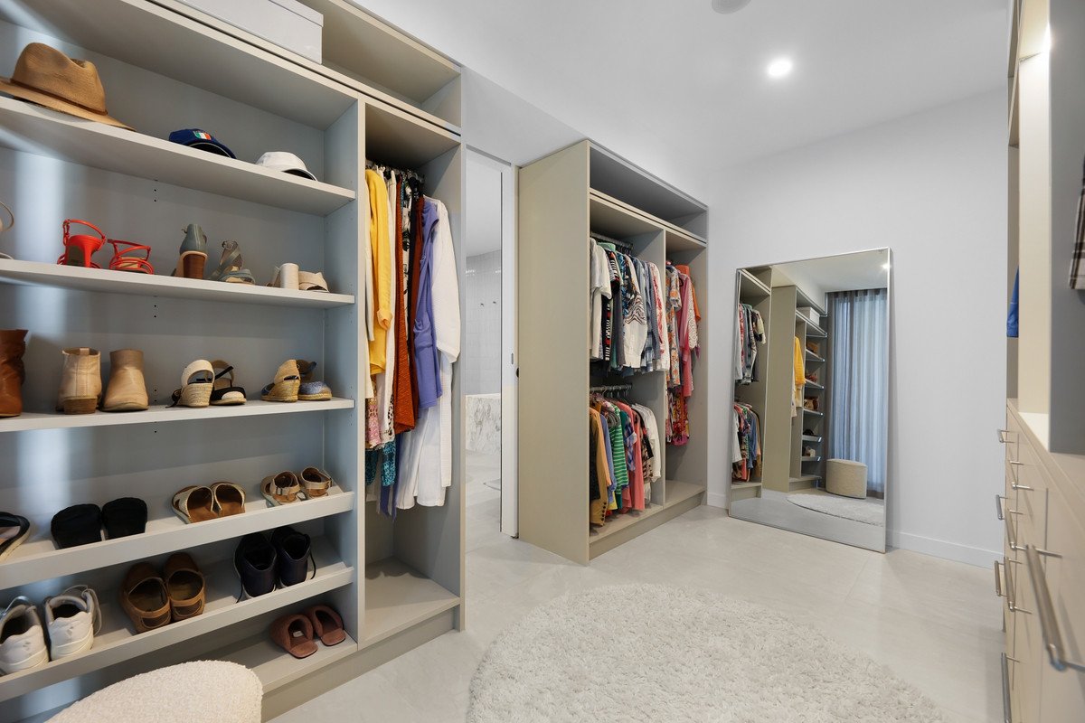 1101/112 The Esplanade Burleigh Heads 18