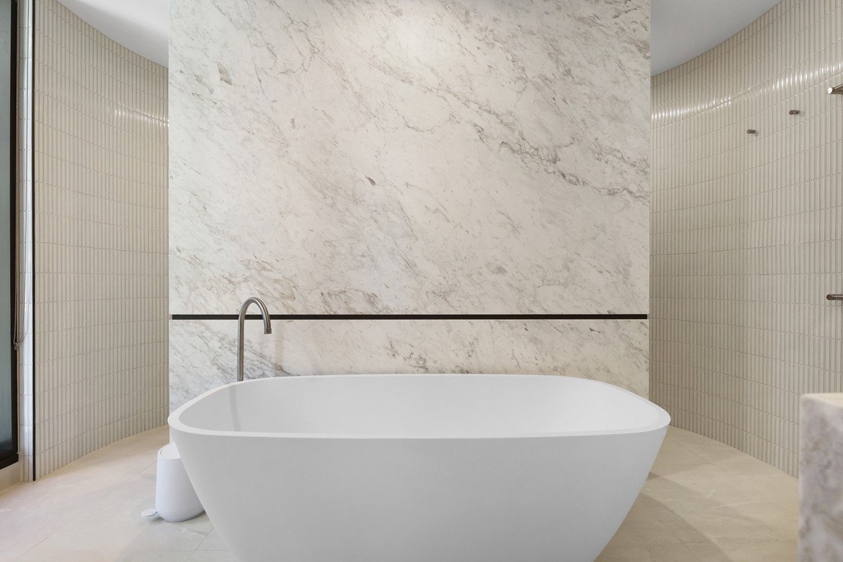 1101/112 The Esplanade Burleigh Heads 19