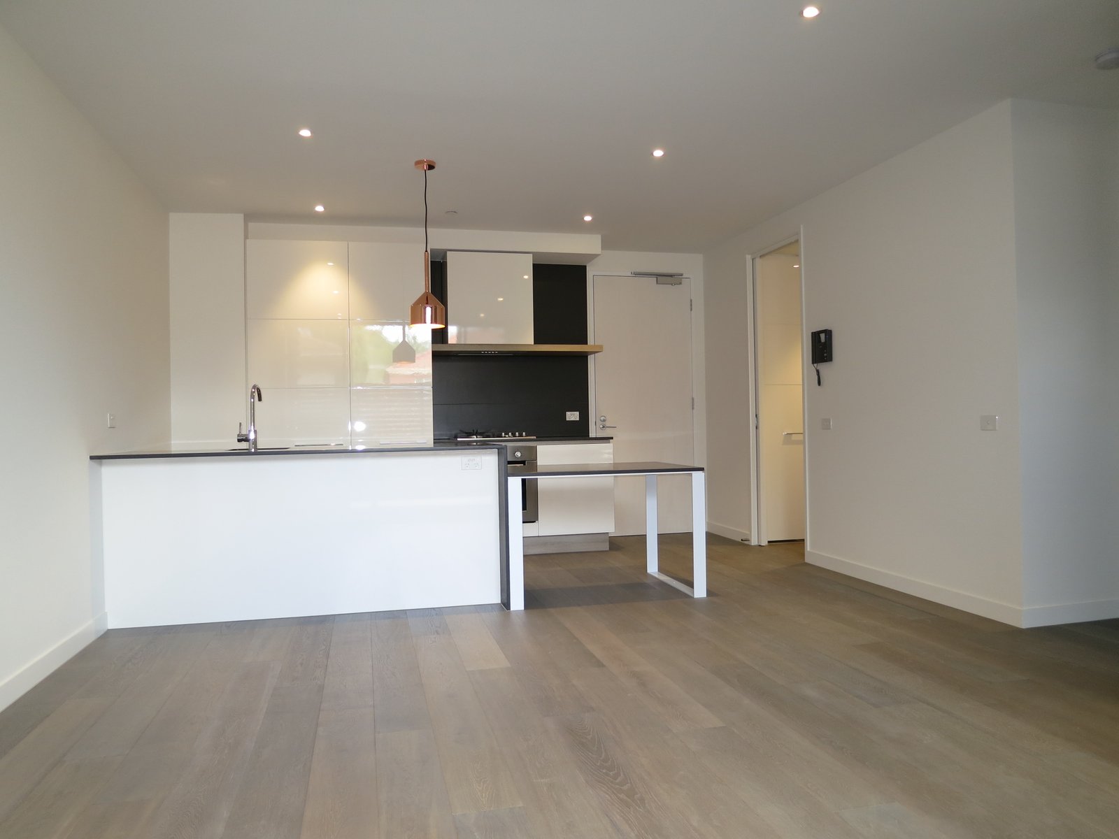 Gallery: 110/12-14 Dickens Street