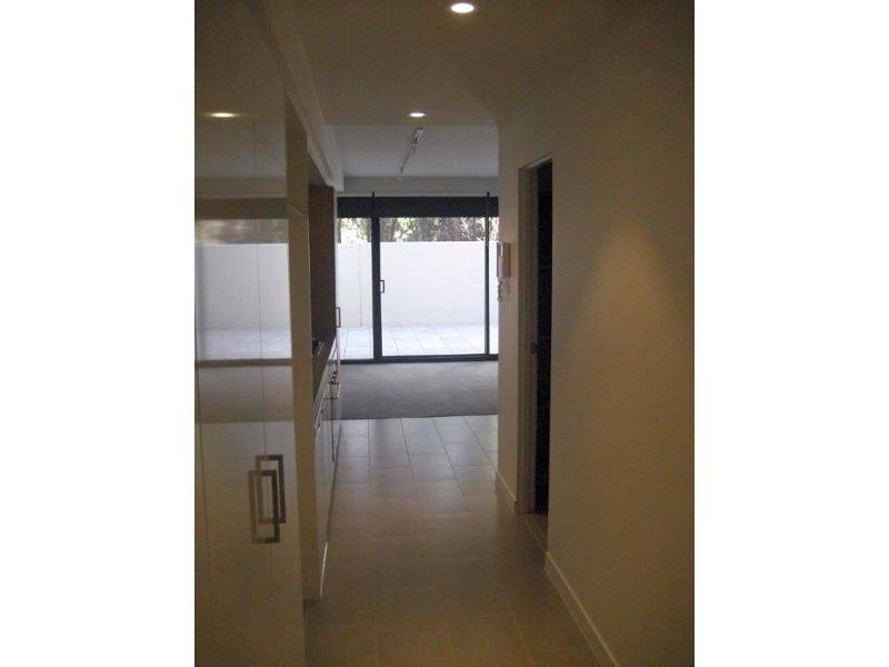 Gallery: 110/144-150 Clarendon Street
